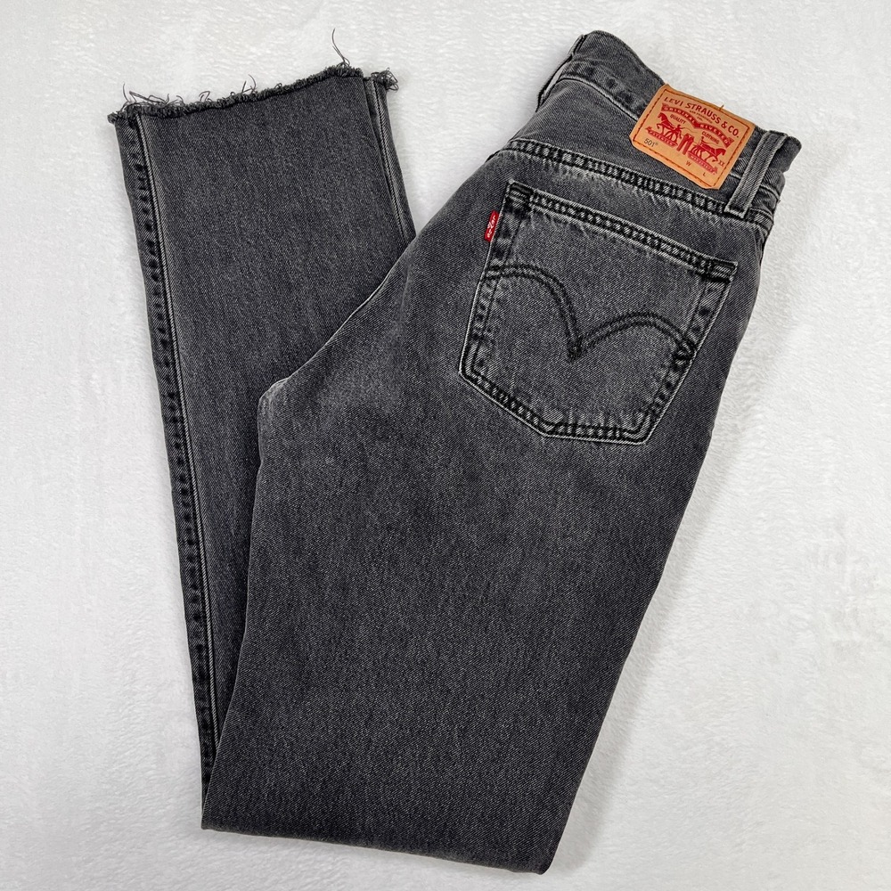 Levis 501 Jeans Womens 26x32 Dark Straight Button Fly Denim 90's Frayed Hem